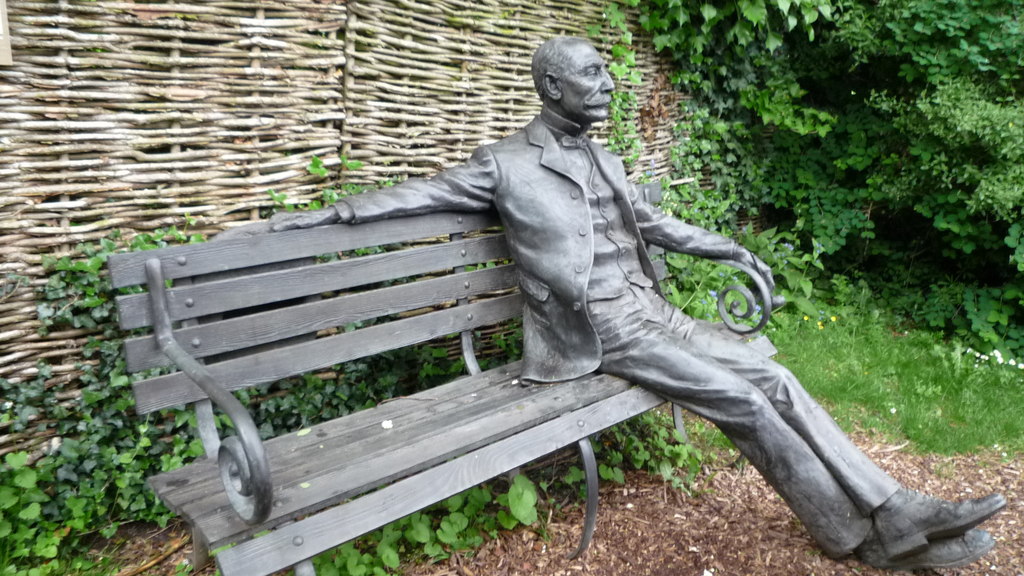 Statue of Edward Elgar