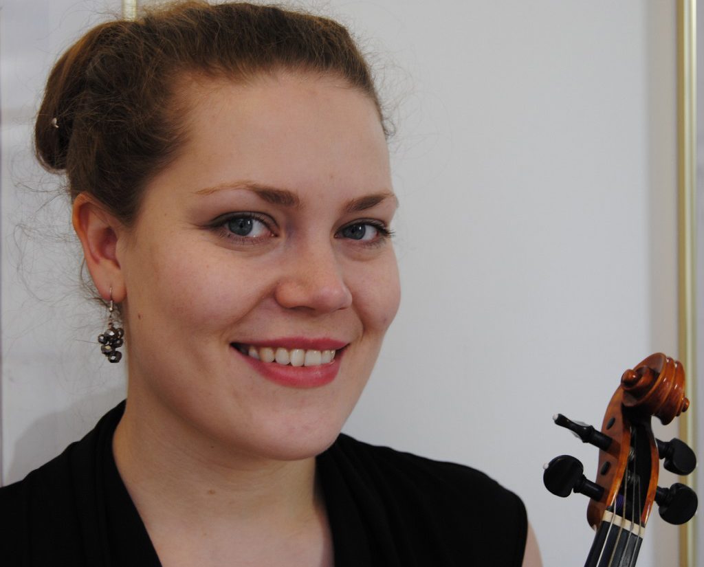 Violin Julia Kuhn