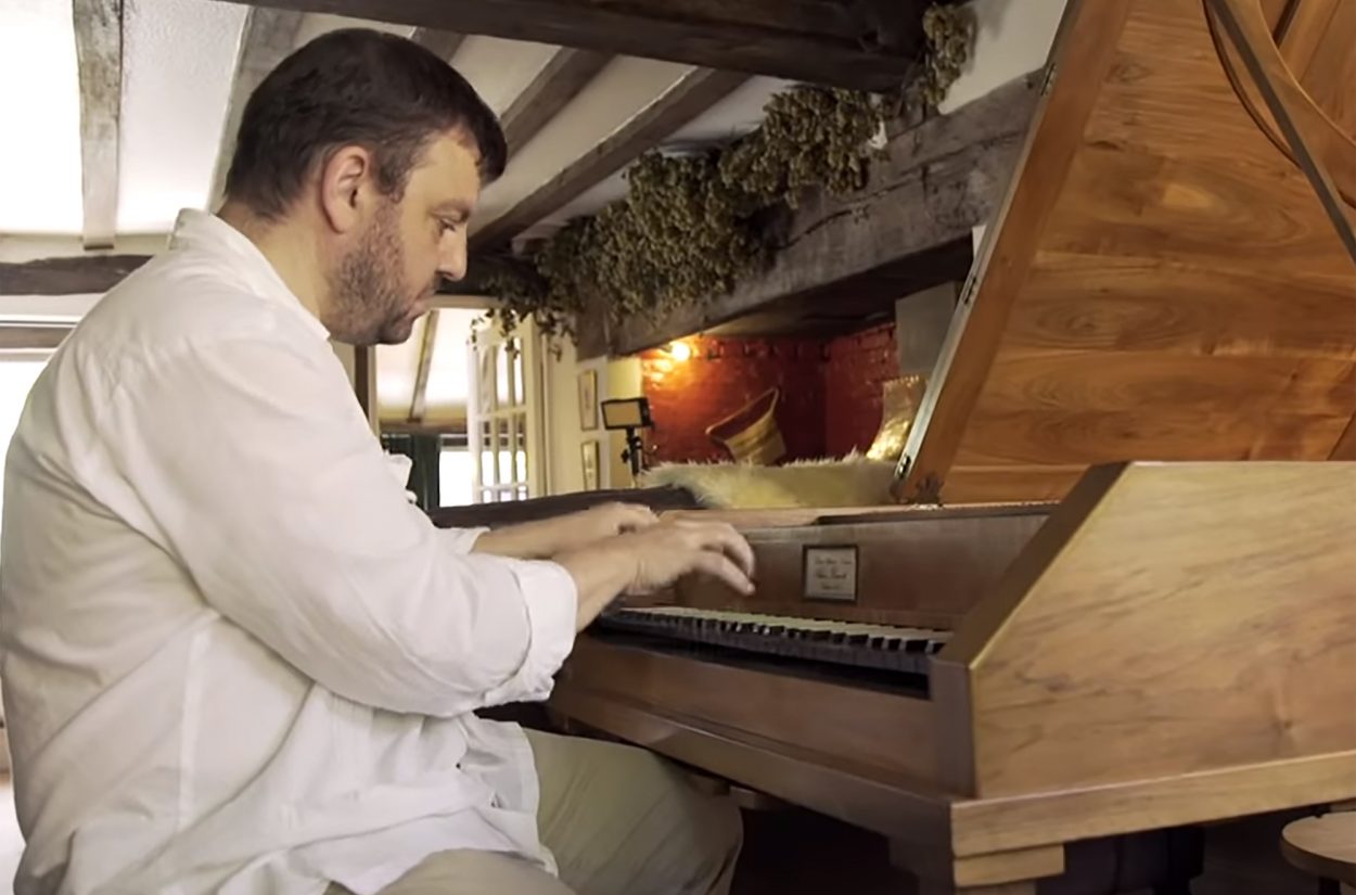 Co-principal keyboard Steven Devine introduces the fortepiano Mozart would have been writing for