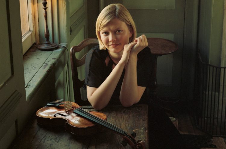 Alina Ibragimova © Eva Vermandel